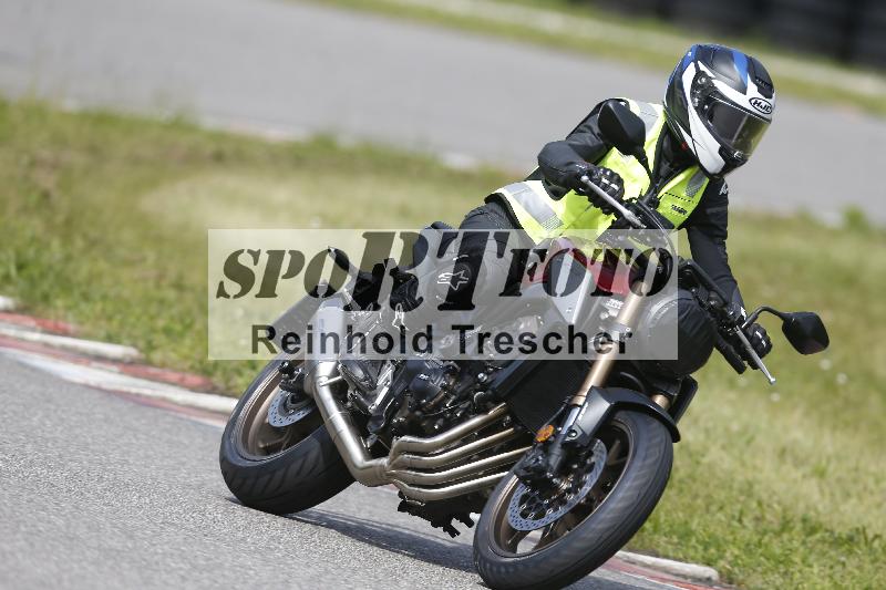 /Archiv-2024/17 01.05.2024 Speer Racing ADR/Schnuppertraining